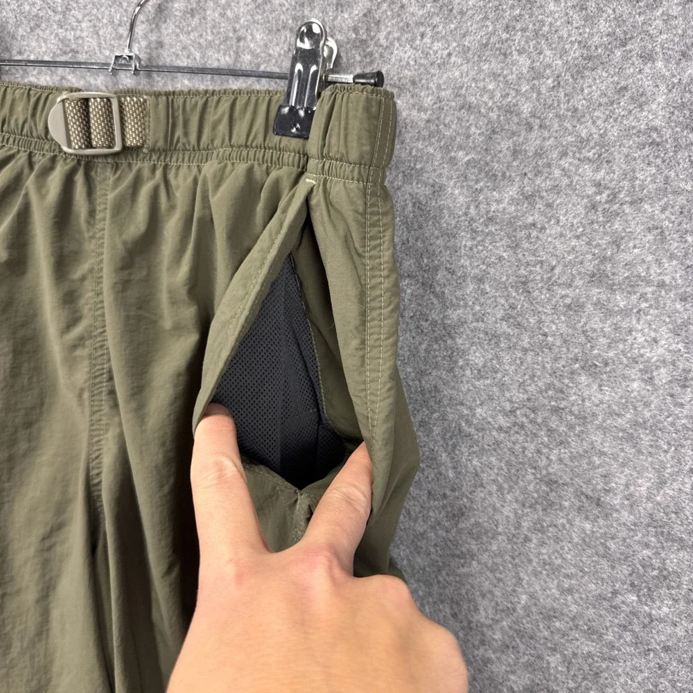 Columbia Mens Olive Green Nylon Cargo Hiking Shorts Size S‎ 9 Inseam AM4468